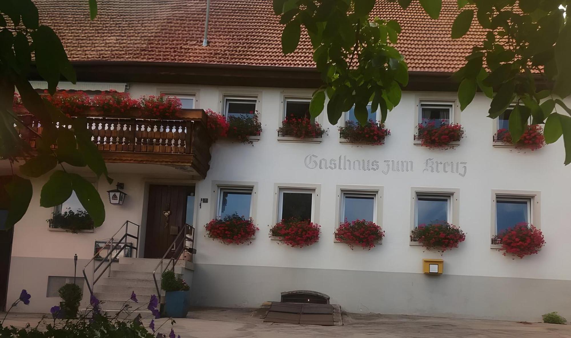 Gasthaus Zum Kreuz Grafenhausen Exteriér fotografie